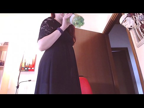 ❤️ Një skllav i nënshtruar që i pëlqejnë brekët e pista dhe të shijshme detyrohet të masturbojë pasi shikon këtë video! ❌ Video qij tek ne ❌️