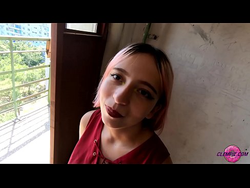❤️ Sensual student thith një të huaj në pjesën e jashtme - sperma në fytyrën e tij ❌ Video qij tek ne ❌️